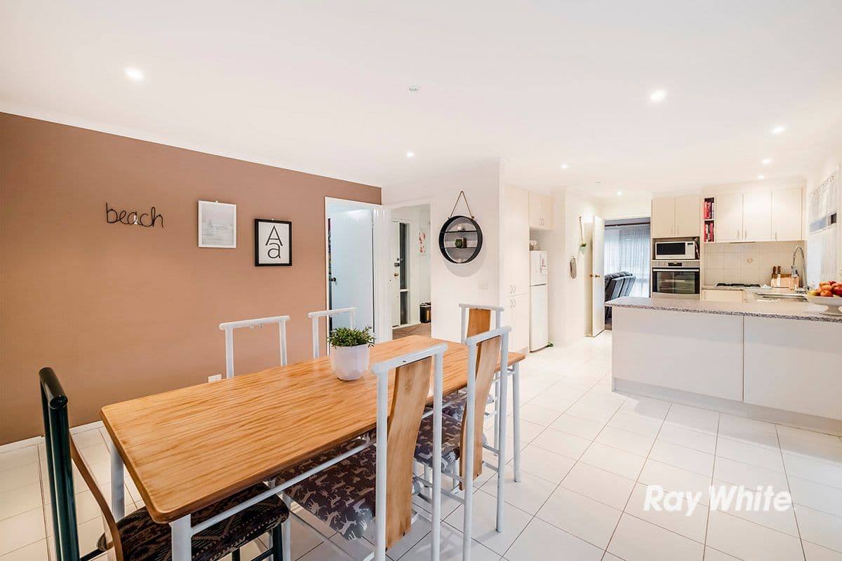 1 Walnut Court, Cranbourne North VIC 3977, Cranbourne North - Thumbnail 7