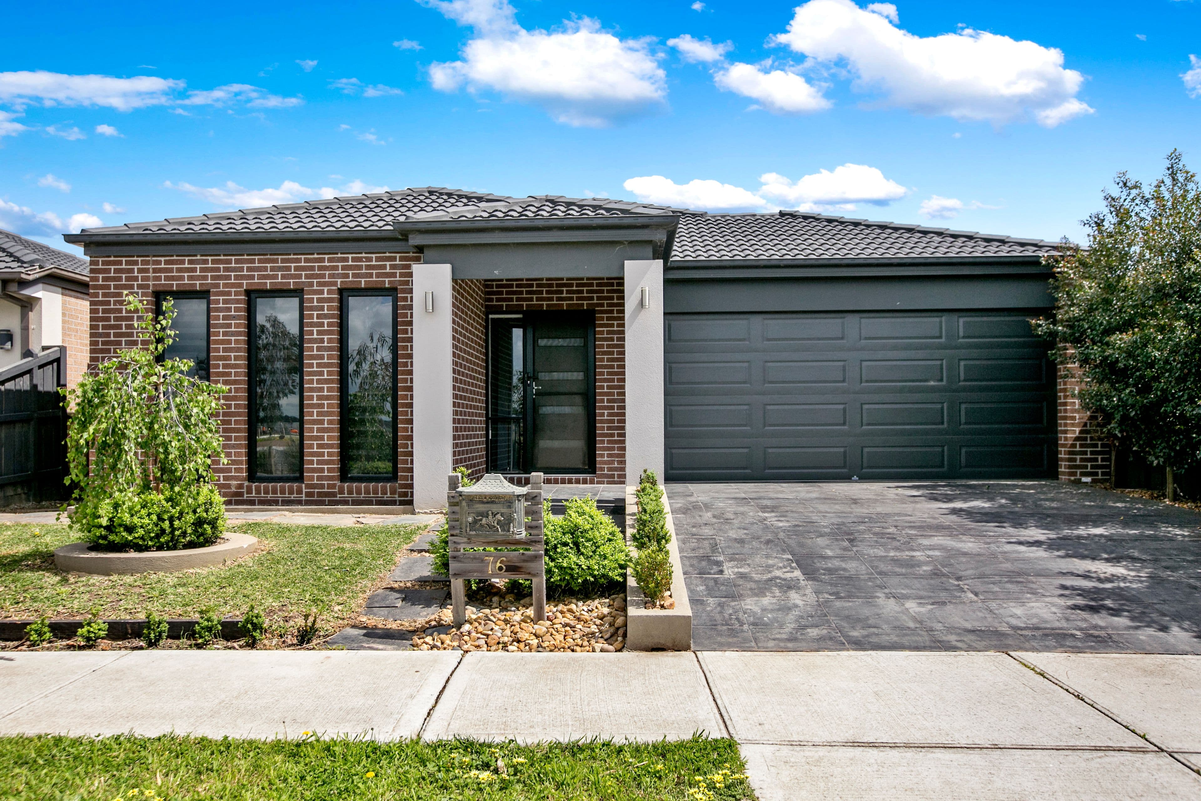 76 Glenelg Street, Clyde North VIC 3978, Clyde North - Thumbnail 2