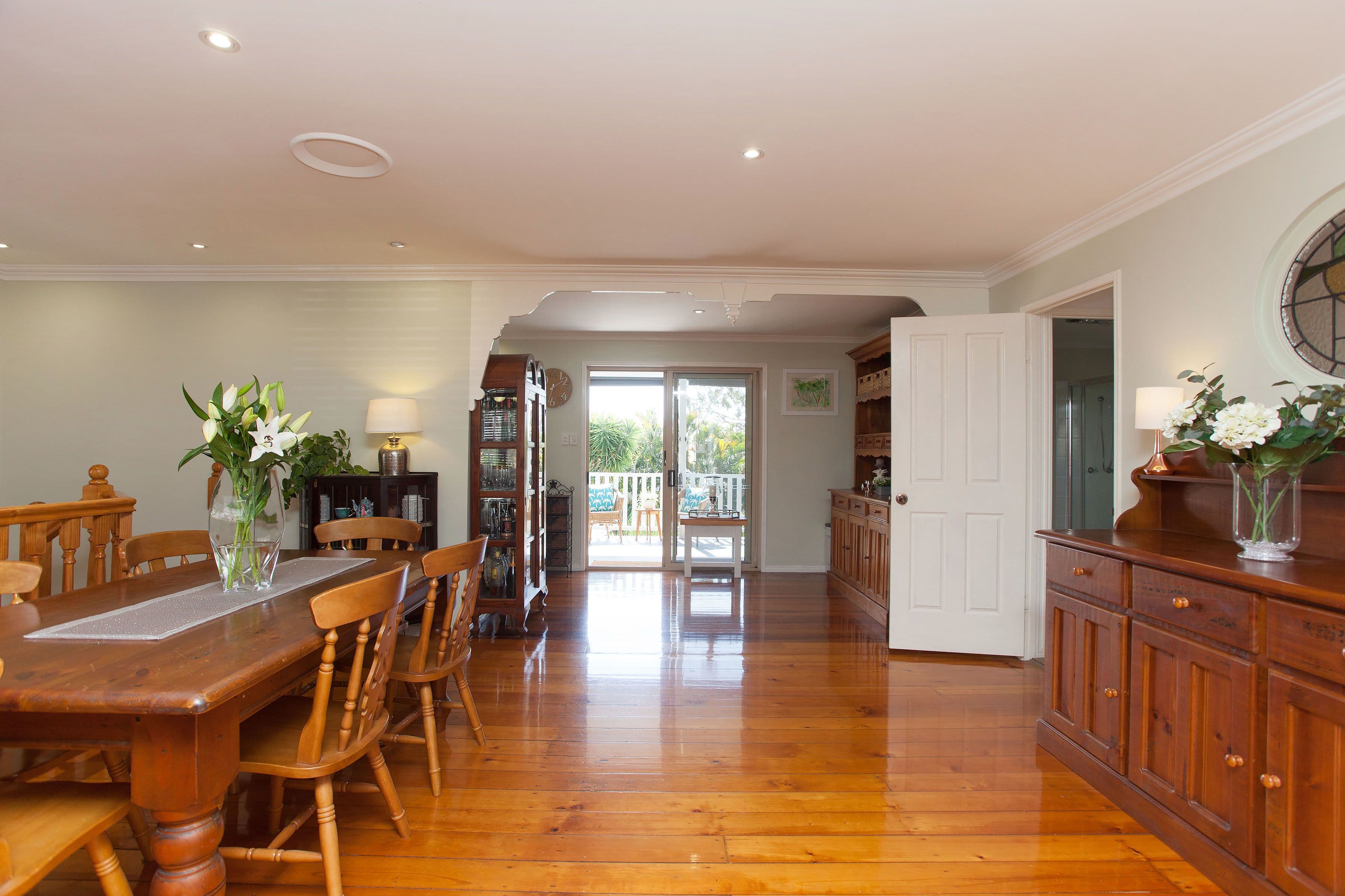 16 Burlington Street, Holland Park QLD 4121, Holland Park - Thumbnail 2