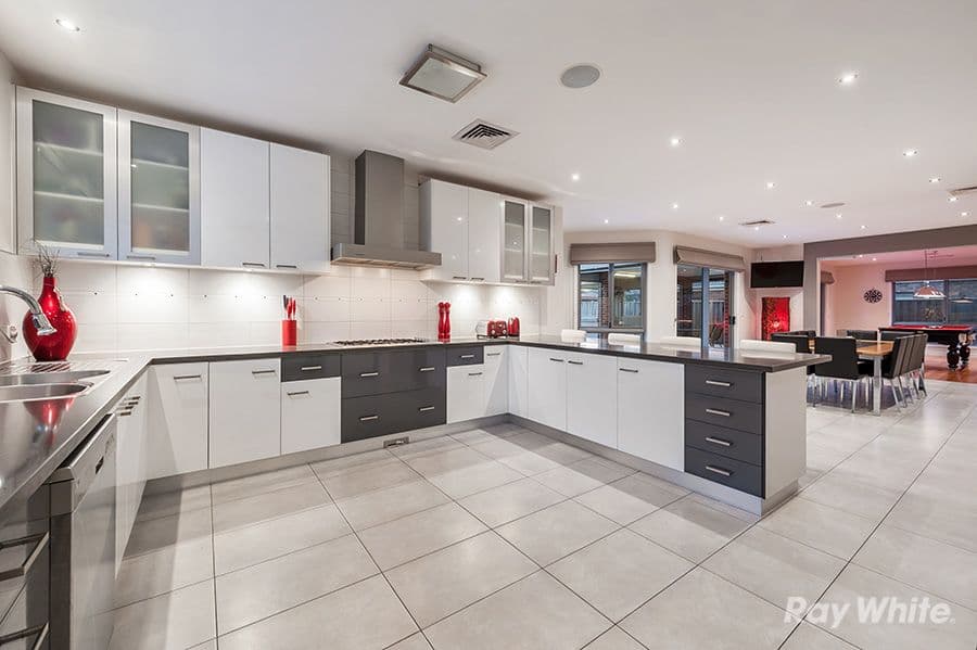 3 Leichhardt Avenue, Burnside Heights VIC 3023, Burnside Heights - Thumbnail 2