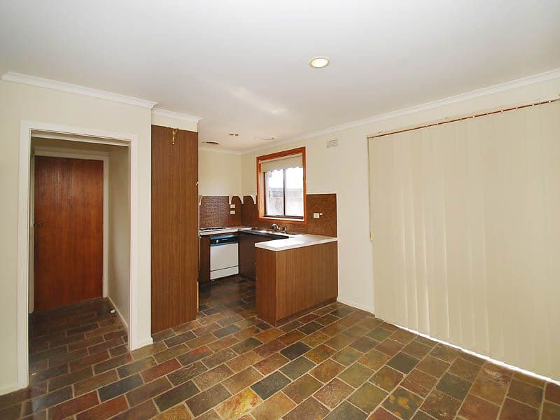 12 Tadstan Drive, TULLAMARINE VIC 3043, Tullamarine - Thumbnail 4