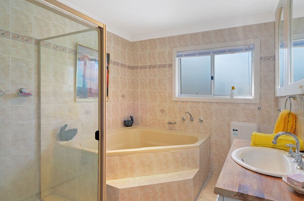 8 Barrack Avenue, Barrack Heights - Thumbnail 3