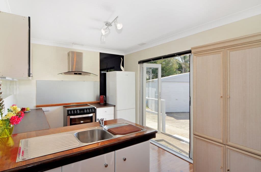8 Barrack Avenue, Barrack Heights - Thumbnail 6