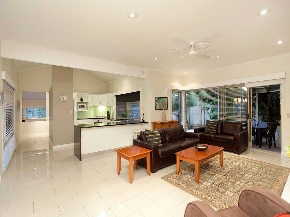 9 Wirra Street, CHAPEL HILL QLD 4069, Chapel Hill - Thumbnail 4