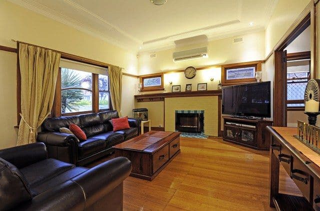 14 Whitelaw Street, RESERVOIR VIC 3073, Reservoir - Thumbnail 2