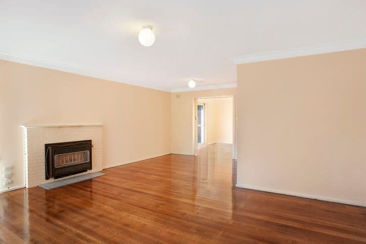 18 Alfreda Avenue, BULLEEN VIC 3105, Bulleen - Thumbnail 2