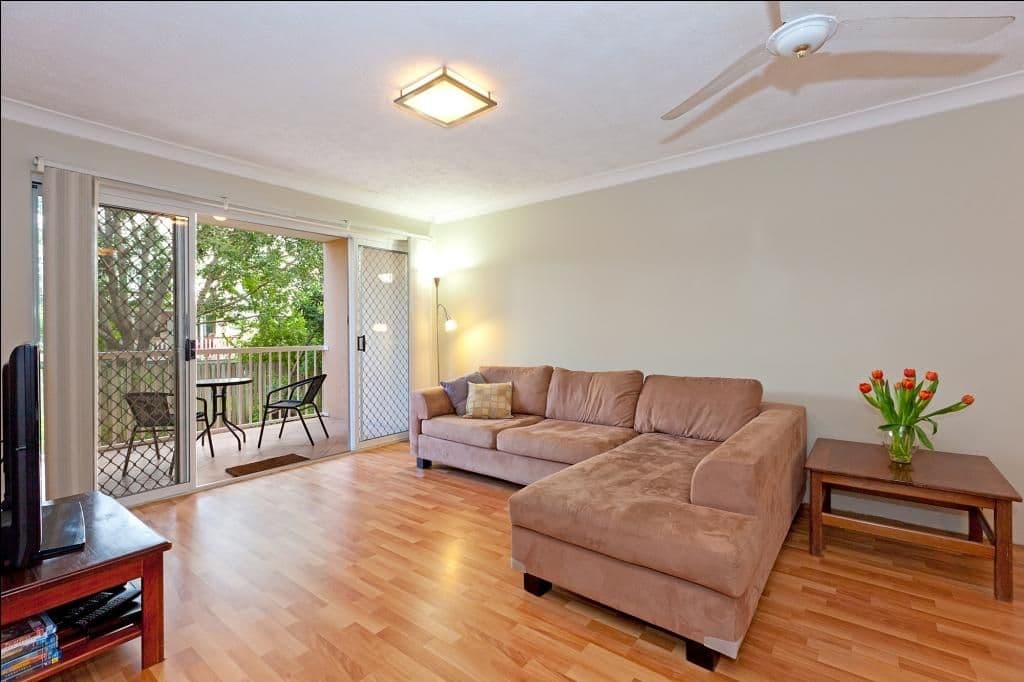 24 Baragoola Street, COORPAROO QLD 4151, Coorparoo - Thumbnail 3