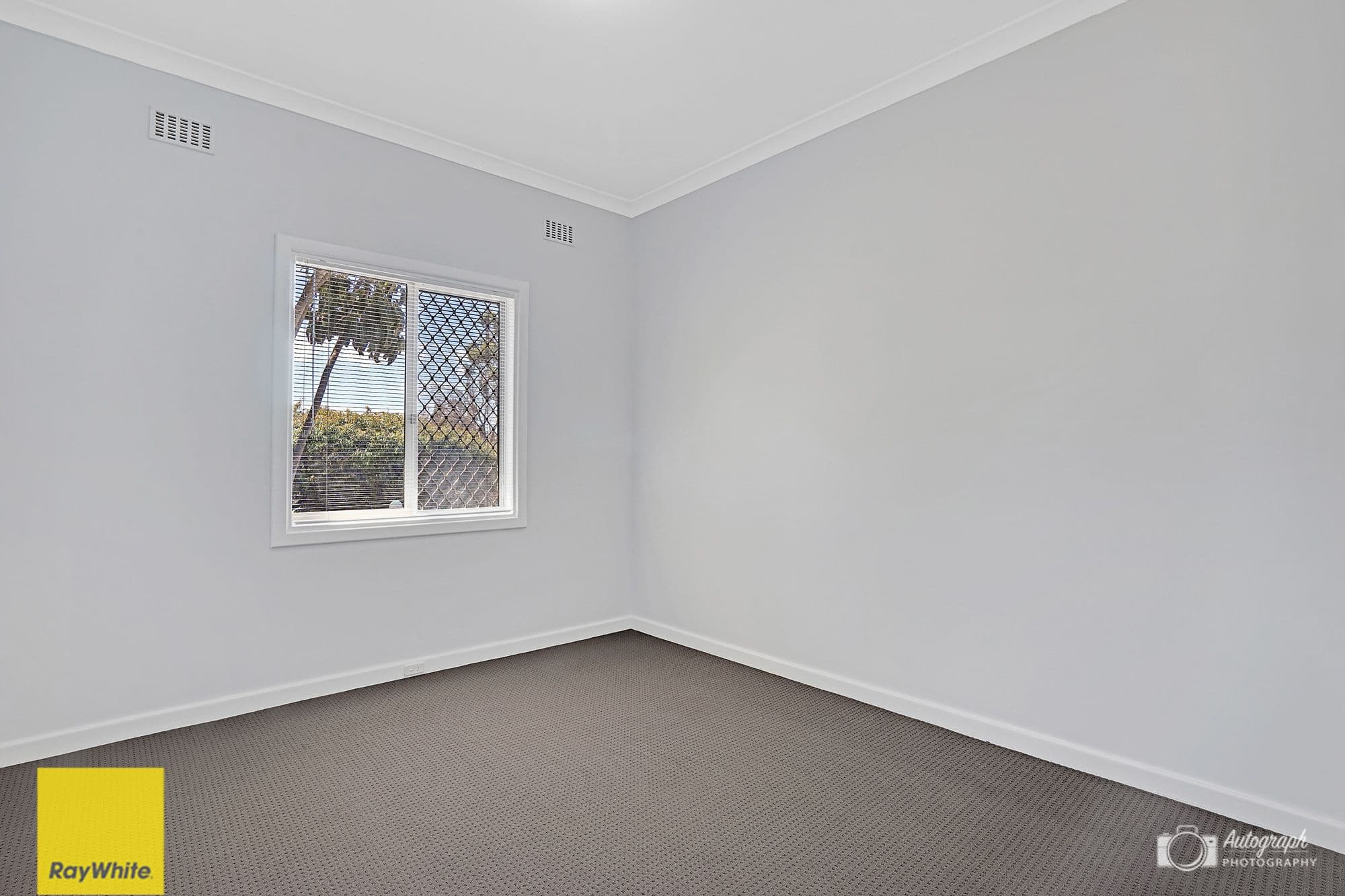 150 Marangaroo Drive, Girrawheen WA 6064, Girrawheen - Thumbnail 5