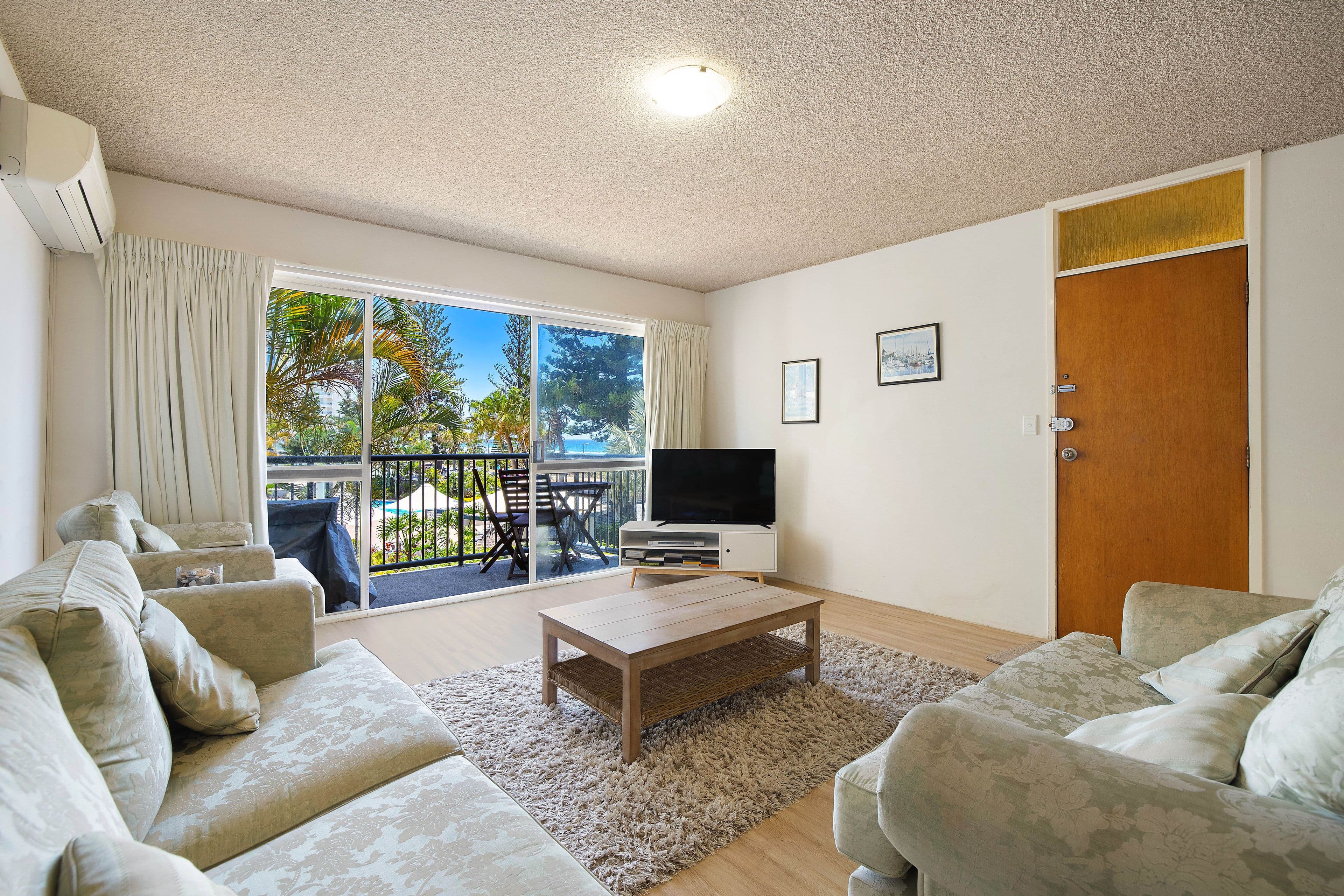 17 Broadbeach Boulevard, Broadbeach QLD 4218, Broadbeach - Thumbnail 2