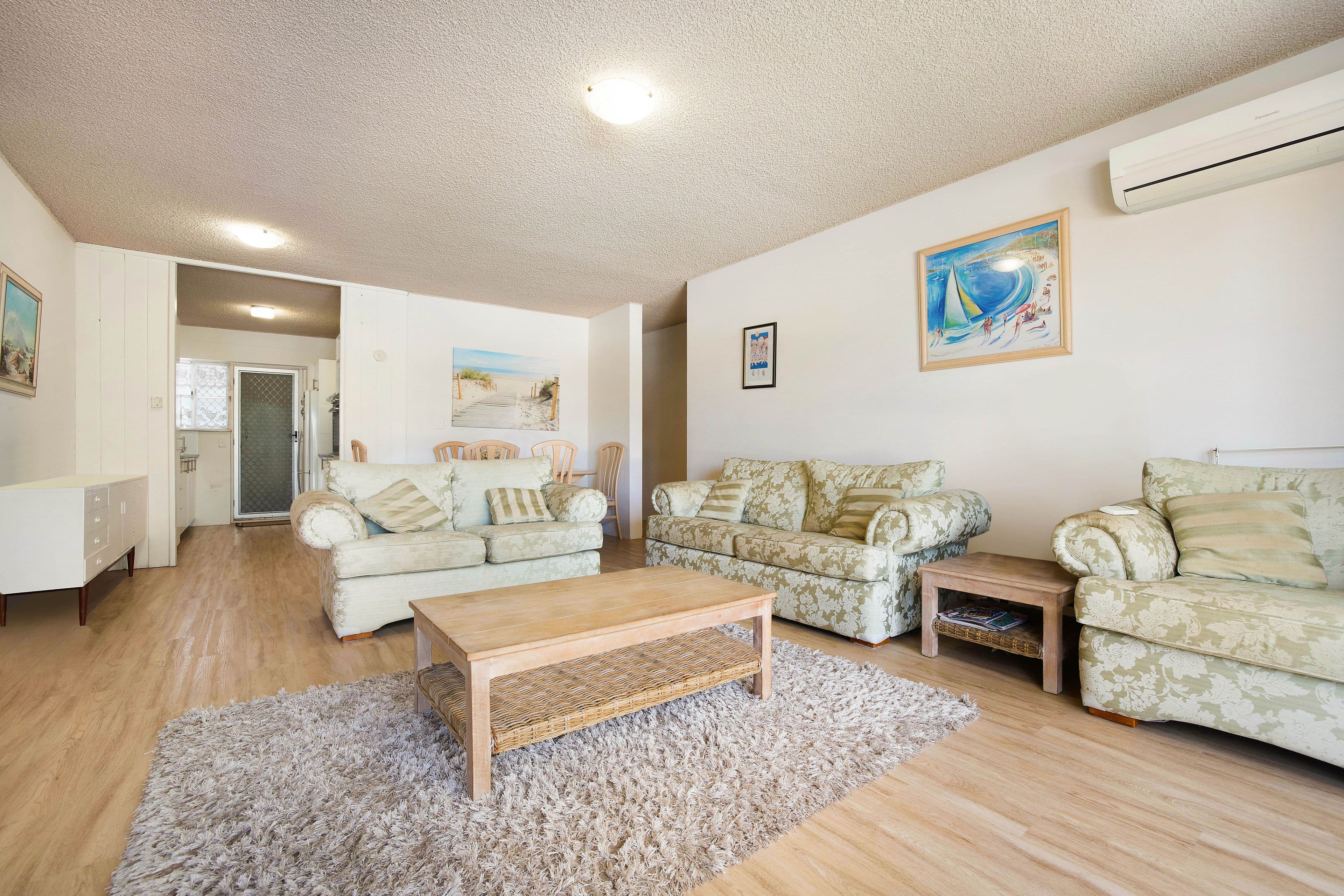 17 Broadbeach Boulevard, Broadbeach QLD 4218, Broadbeach - Thumbnail 3