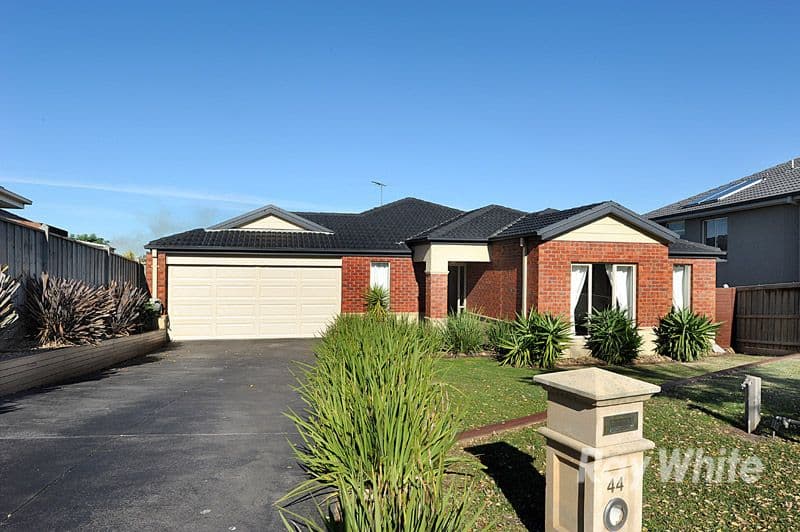 44 Hillgrove Crescent, BERWICK VIC 3806, Berwick - Image 1