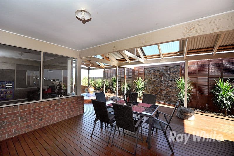 44 Hillgrove Crescent, BERWICK VIC 3806, Berwick - Thumbnail 3