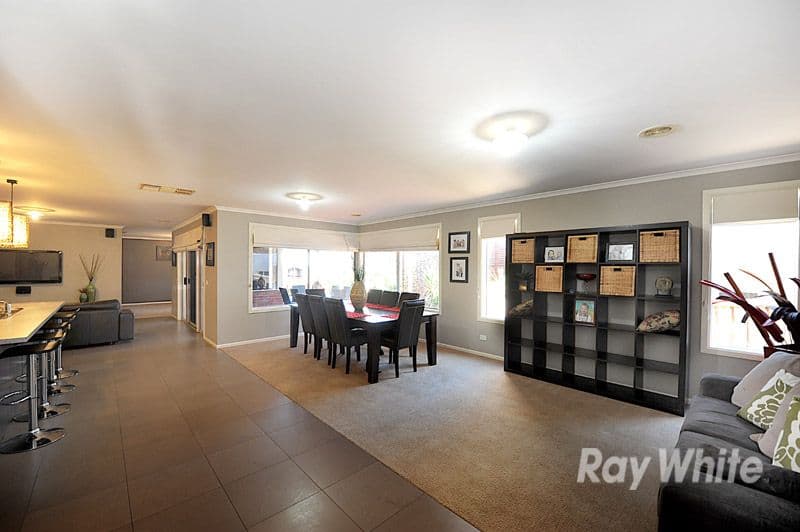 44 Hillgrove Crescent, BERWICK VIC 3806, Berwick - Thumbnail 5