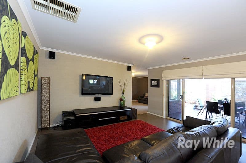 44 Hillgrove Crescent, BERWICK VIC 3806, Berwick - Thumbnail 7