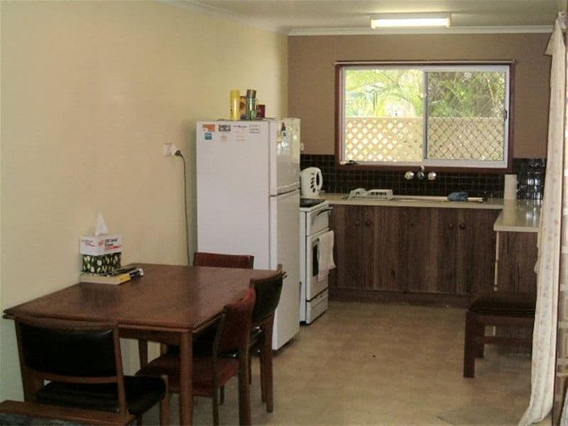 4  Frank Street, SCARNESS QLD 4655, Scarness - Thumbnail 2