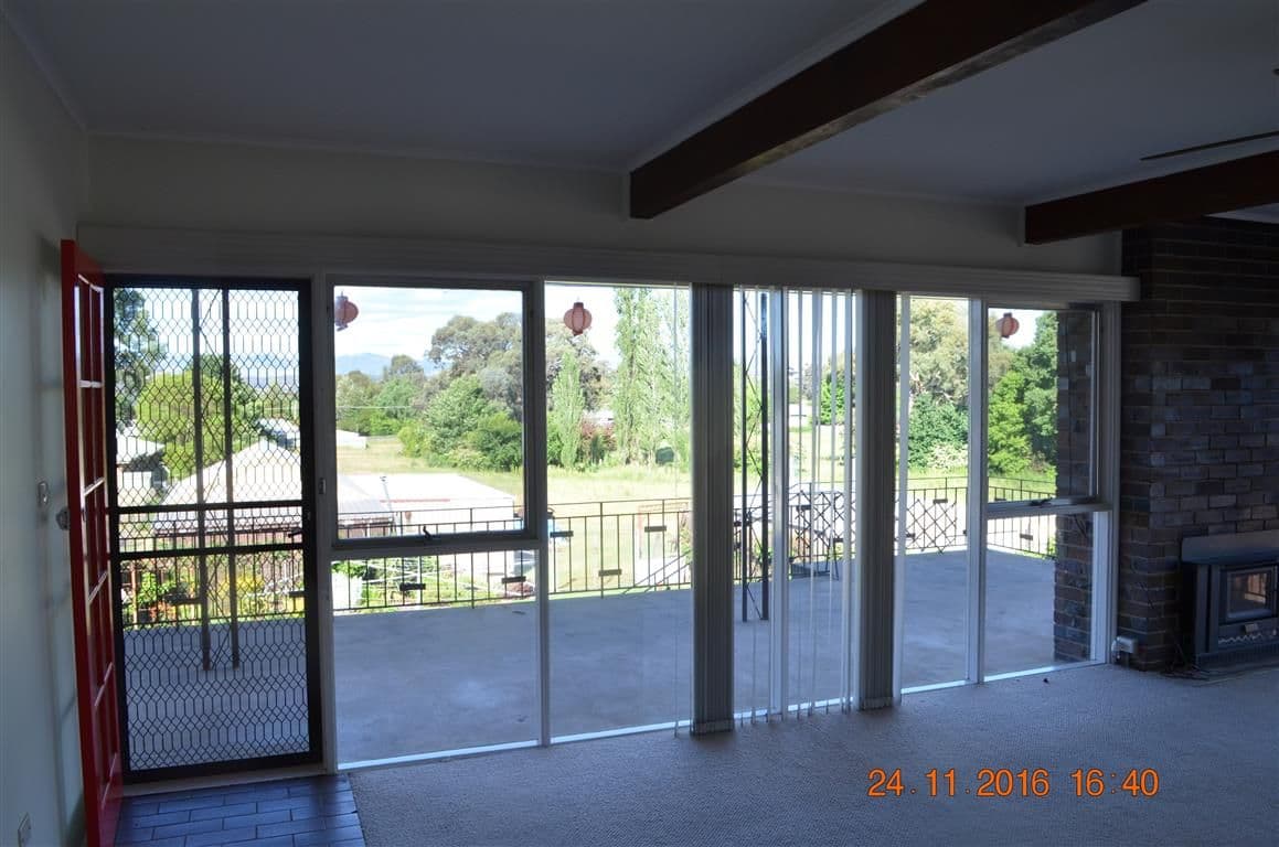 122 Simpson Street, Tumut - Thumbnail 4