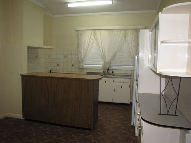 35 Second Street, LOXTON SA 5333, Loxton - Thumbnail 3