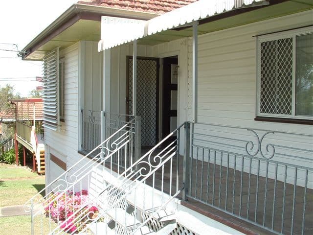 12 Quebec Avenue, CAMP HILL QLD 4152, Camp Hill - Thumbnail 8