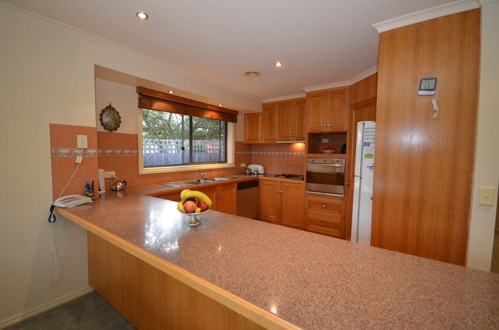 15 Leerama Court, BLACK HILL VIC 3350, Black Hill - Thumbnail 4