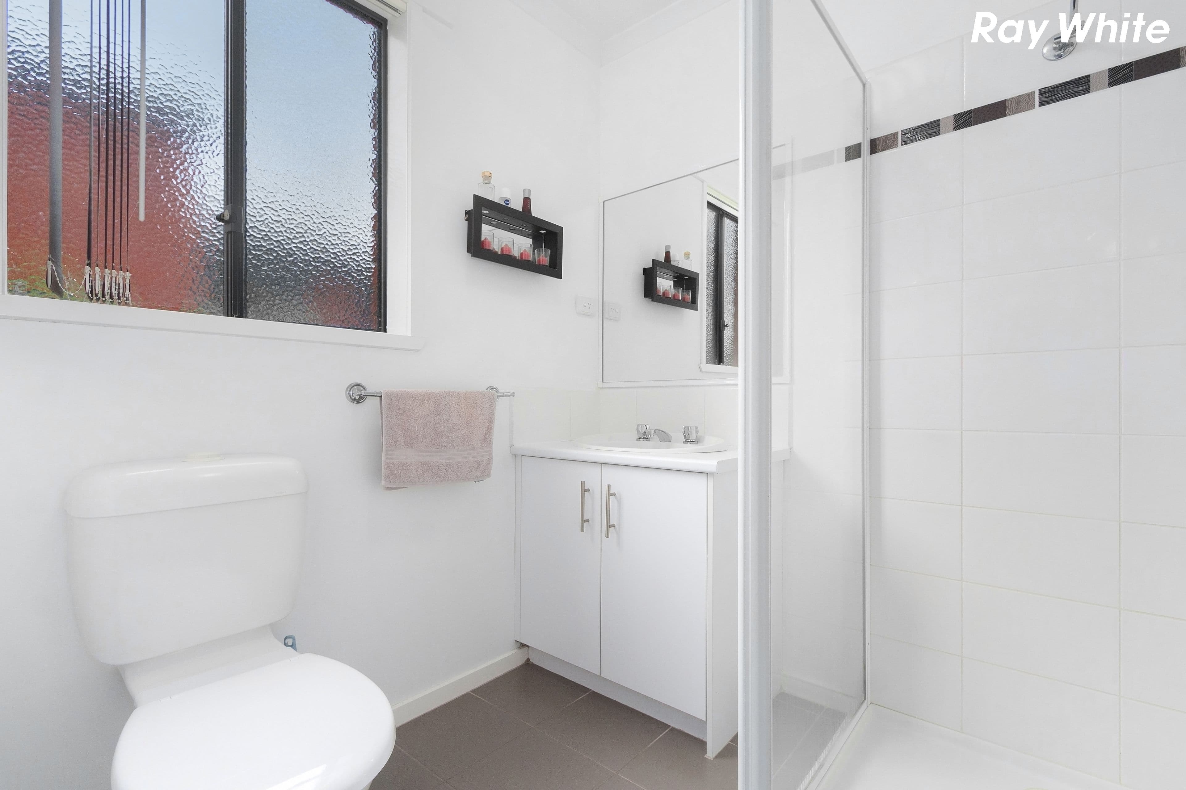 11 Manna Gum Drive, Pakenham VIC 3810, Pakenham - Thumbnail 3