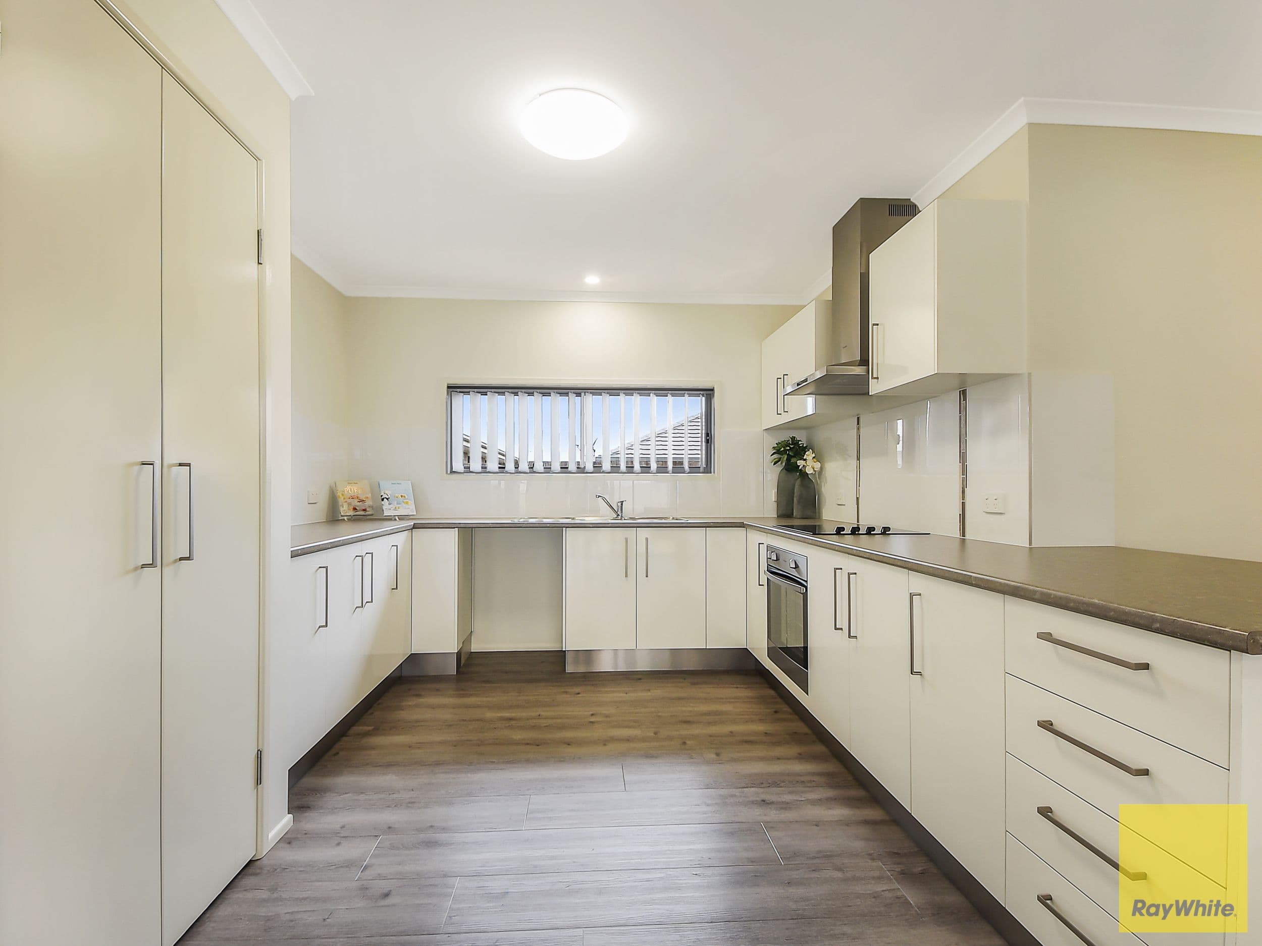 18 Raff Road, CABOOLTURE SOUTH QLD 4510, Caboolture South - Thumbnail 4
