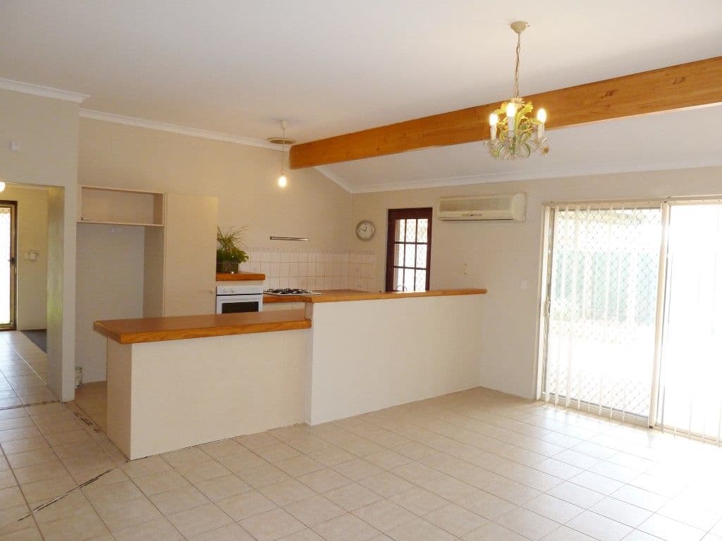 77 Endeavour Drive, PORT KENNEDY WA 6172, Port Kennedy - Thumbnail 2