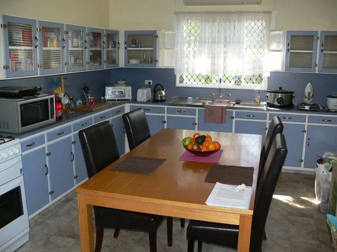 23 Russell Street, ESK QLD 4312, Esk - Thumbnail 2
