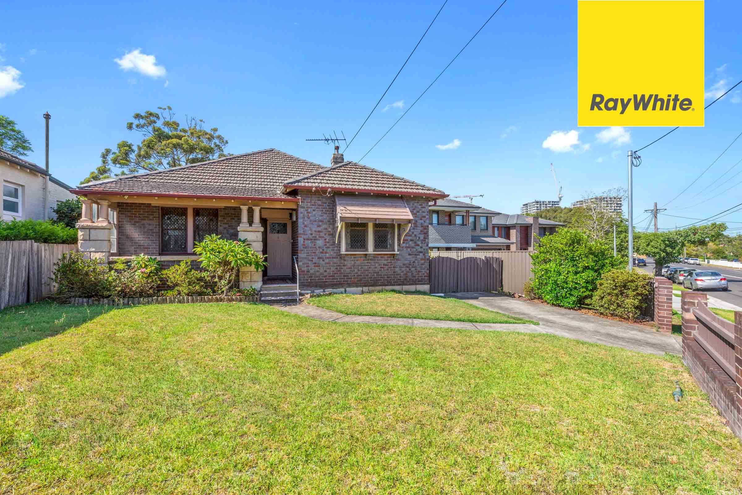 82 Oxford Street, Epping - Image 1