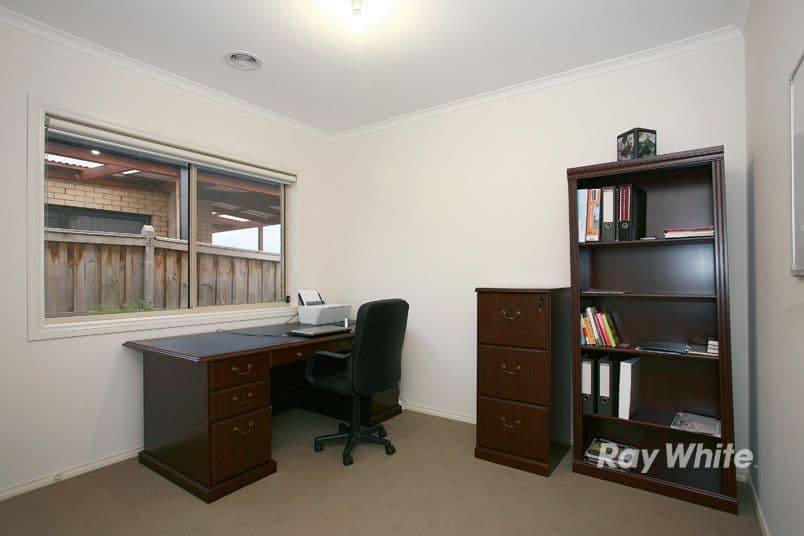 8 Springmount Street, CRANBOURNE NORTH VIC 3977, Cranbourne North - Thumbnail 8