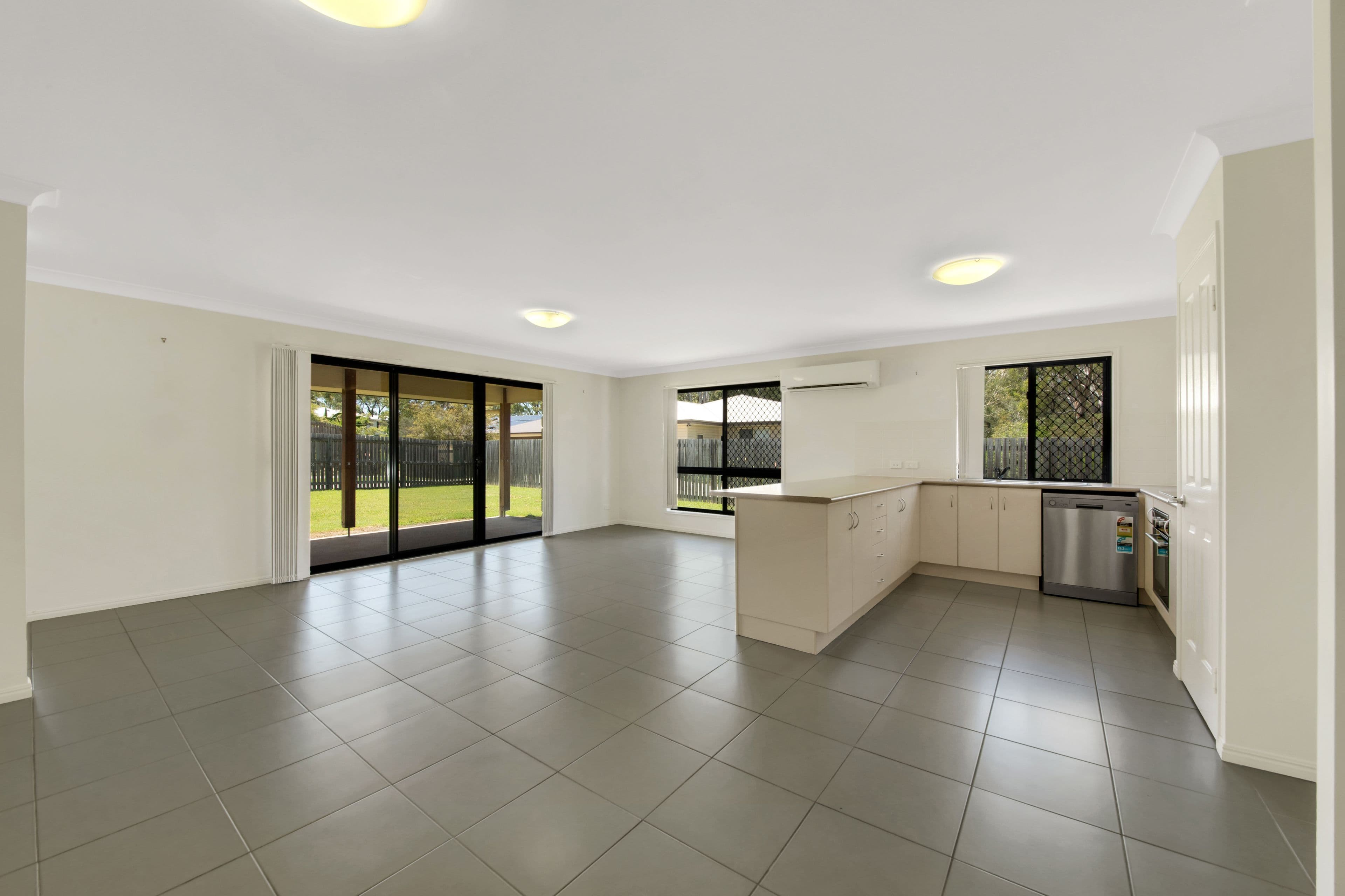 15 Melaleuca Place, Glen Eden QLD 4680, Glen Eden - Thumbnail 4