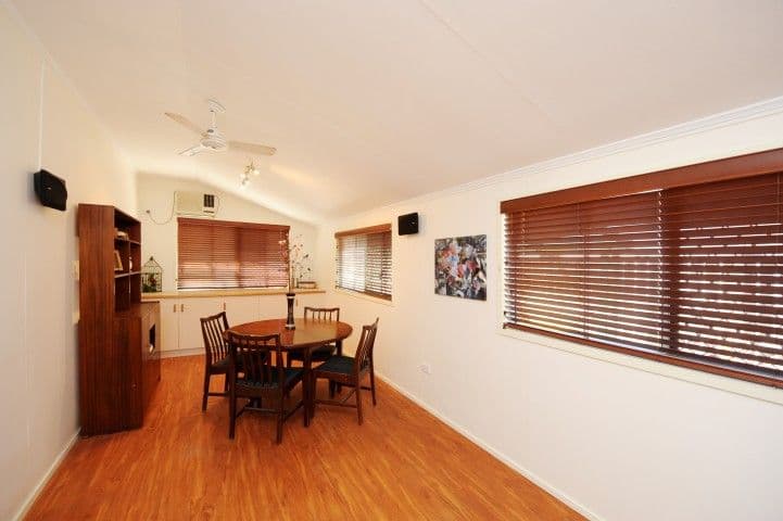 19 Dalton Street, CLINTON QLD 4680, Clinton - Thumbnail 4