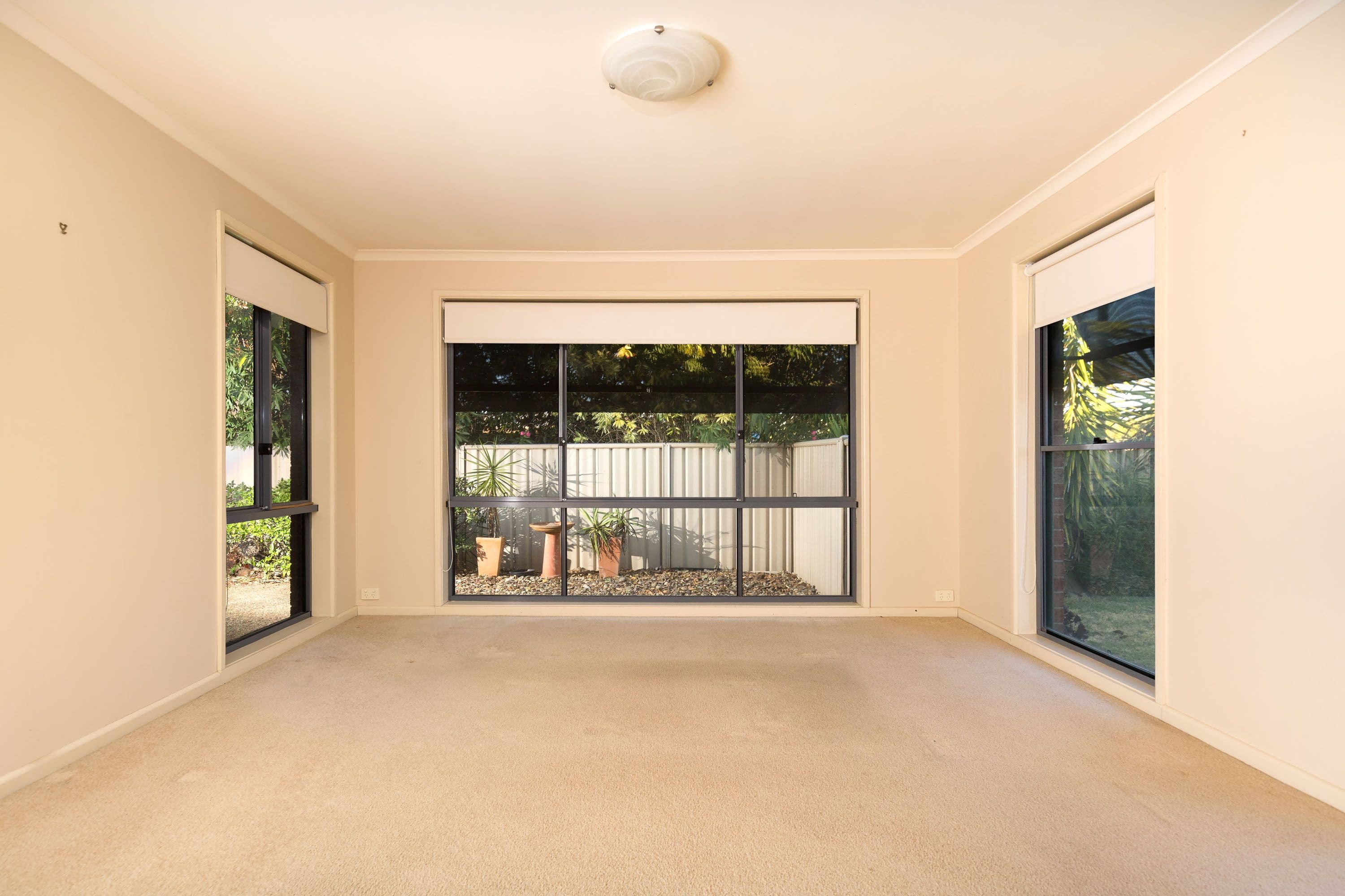 33 Cummings Street, Wodonga VIC 3690, Wodonga - Thumbnail 3