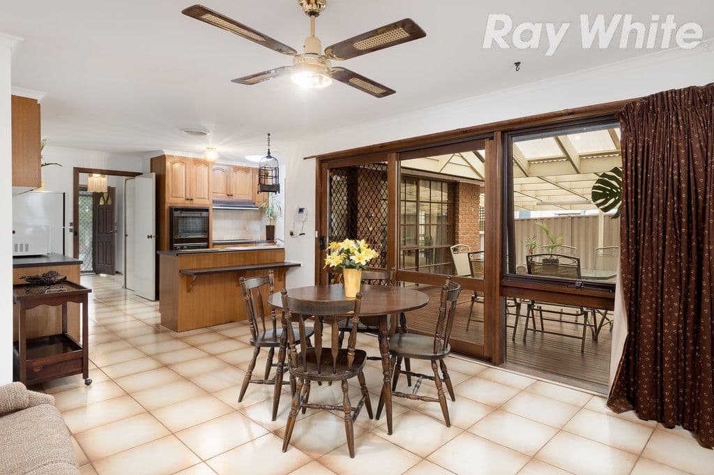 12 McLaughlin Crescent, Mill Park VIC 3082, Mill Park - Thumbnail 3