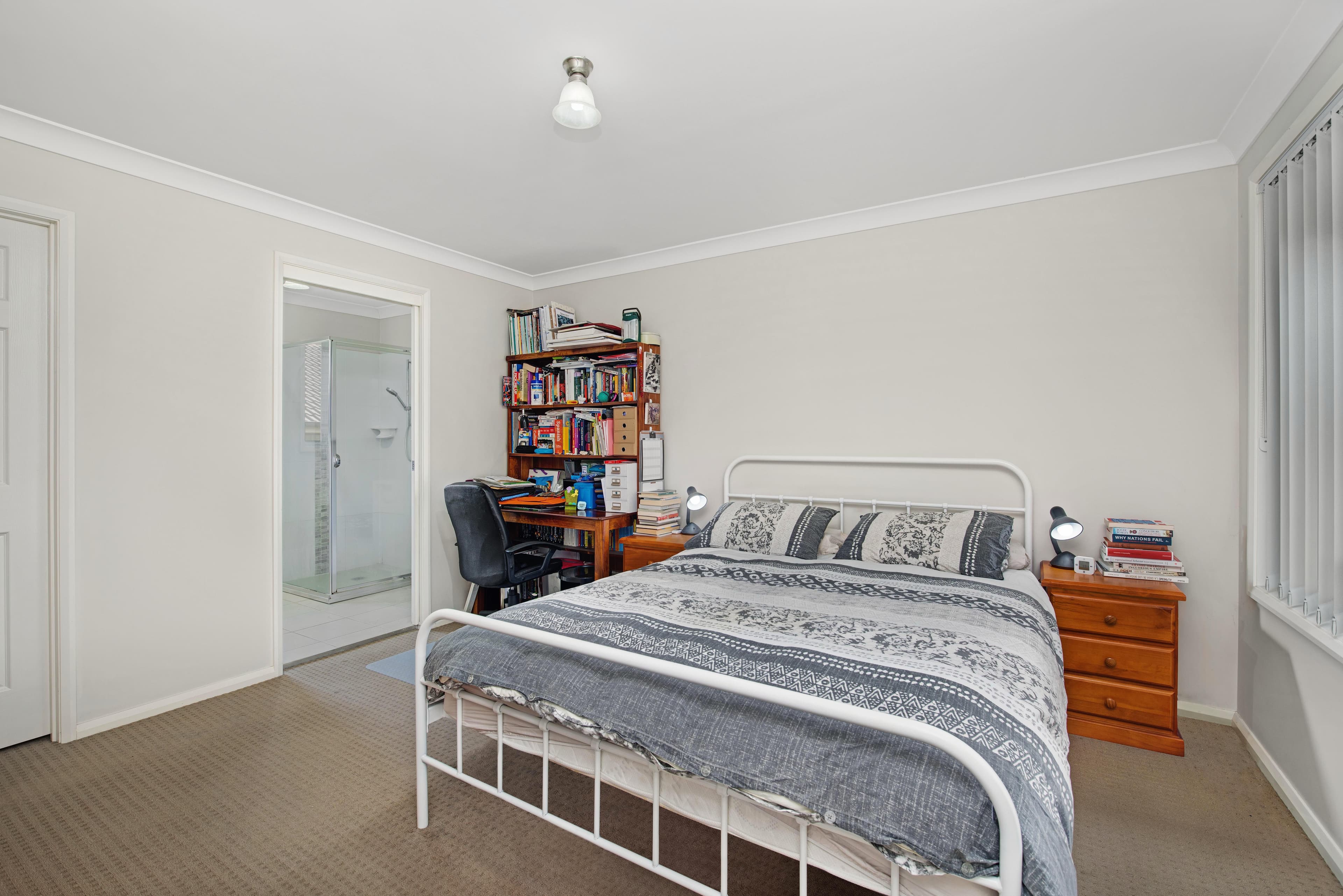 75 Redgum Circuit, Aberglasslyn - Thumbnail 4