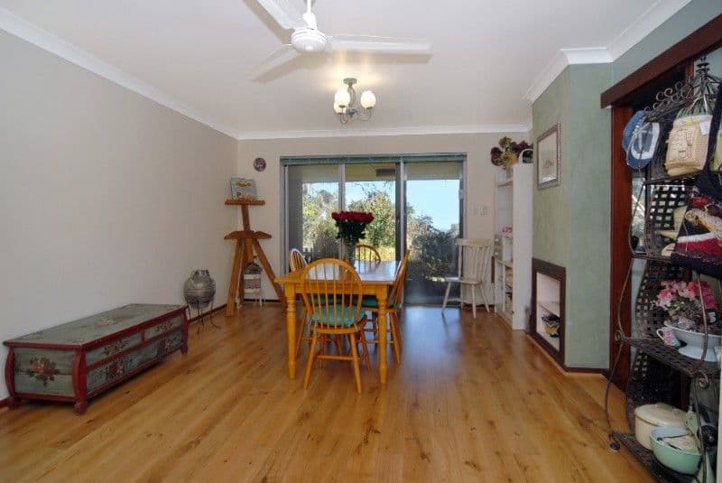 14 Francis Street, KALAMUNDA WA 6076, Kalamunda - Thumbnail 7