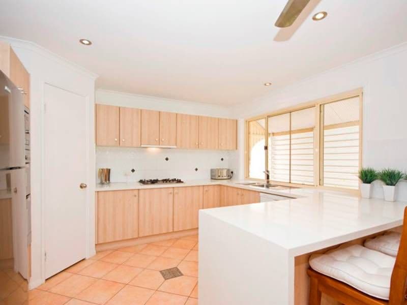 61 Gordon Parade, MANLY QLD 4179, Manly - Thumbnail 3