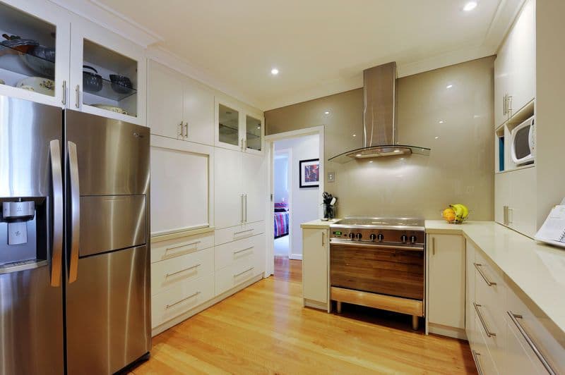 13 Waikiki Road, SAFETY BAY WA 6169, Safety Bay - Thumbnail 2