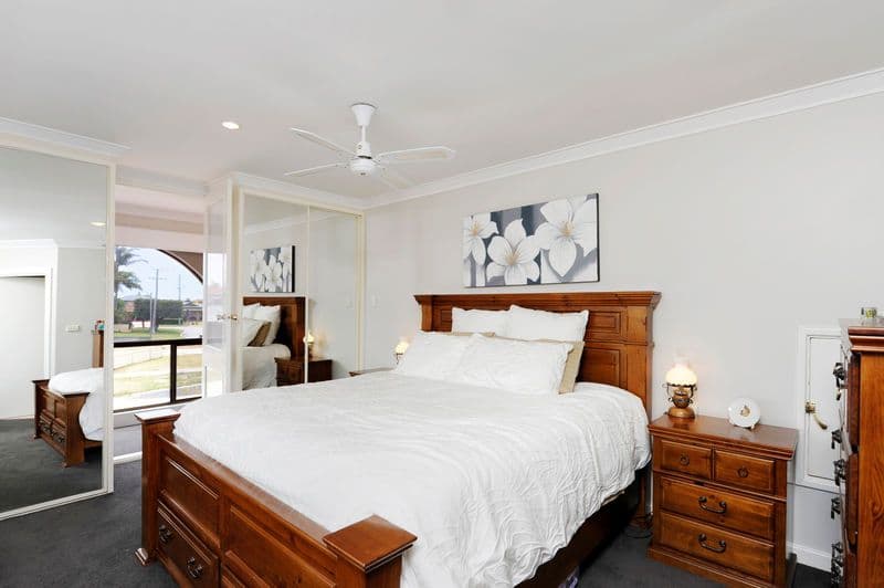 13 Waikiki Road, SAFETY BAY WA 6169, Safety Bay - Thumbnail 3