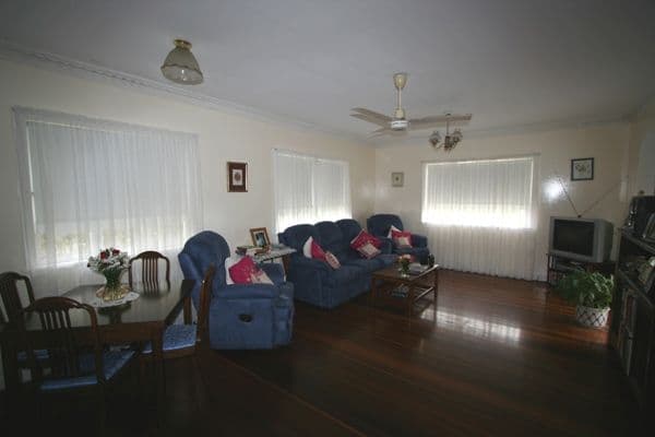 60 Killarney Avenue, MANLY WEST QLD 4179, Manly West - Thumbnail 4