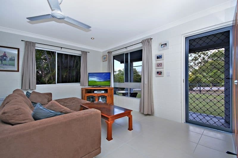 40 Mt Panorama Drive, ALLIGATOR CREEK QLD 4816, Alligator Creek - Thumbnail 4