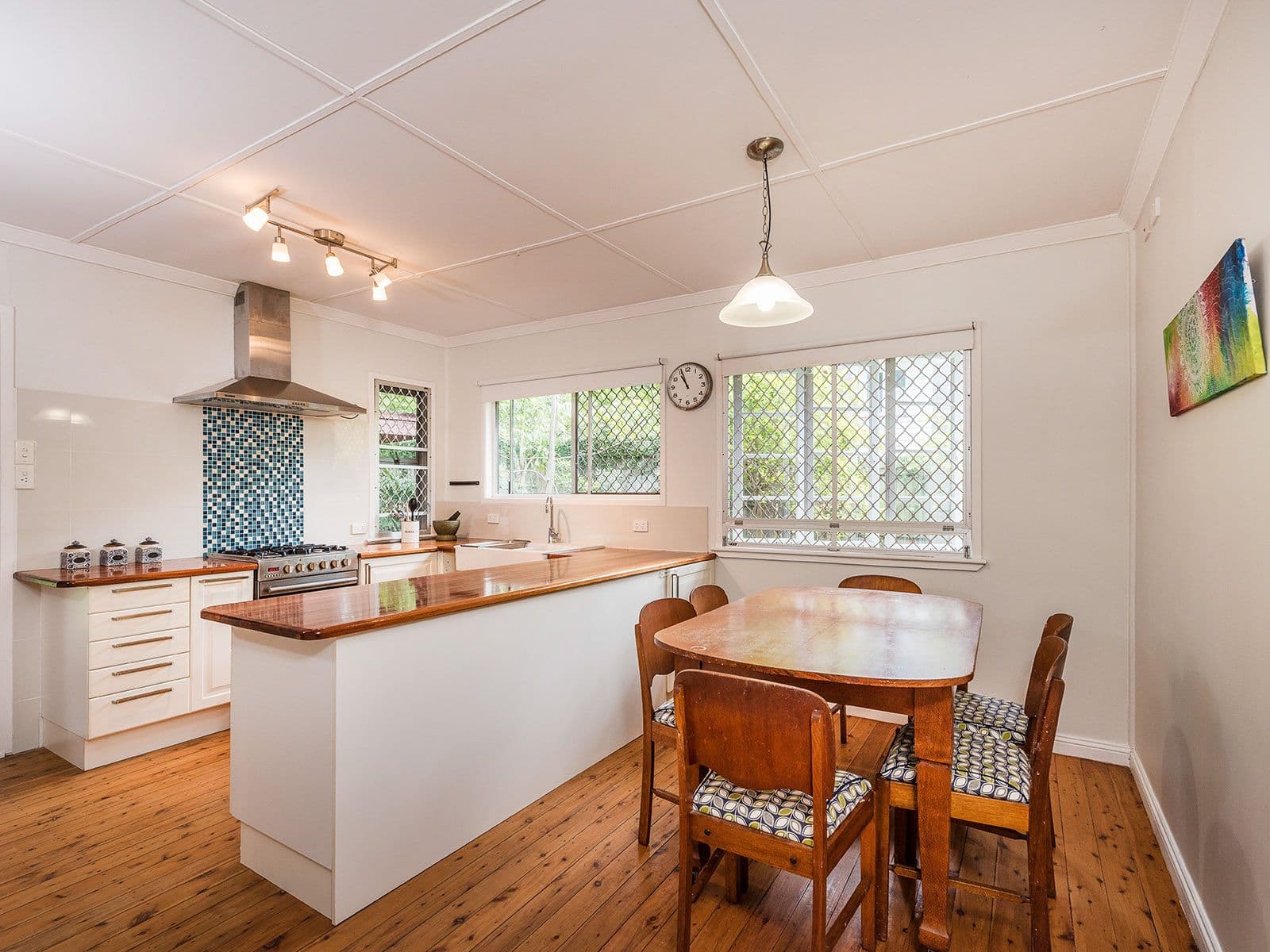 28 Mapleton Street, Mount Gravatt East QLD 4122, Mount Gravatt East - Thumbnail 4