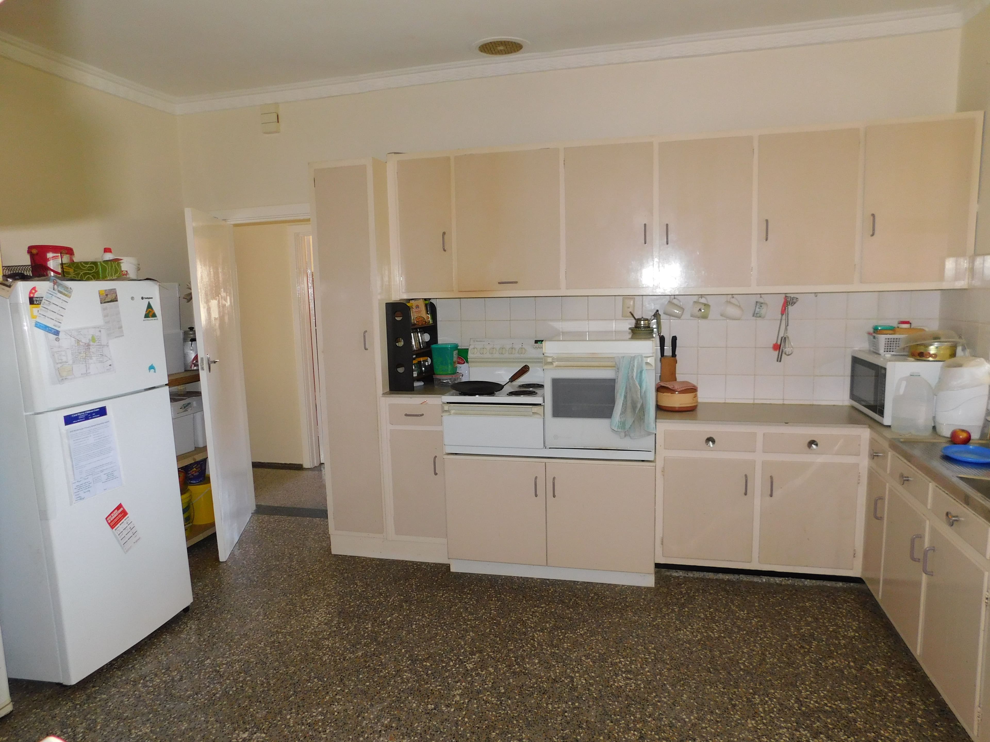 33 Cannawigara Road, Bordertown SA 5268, Bordertown - Thumbnail 2