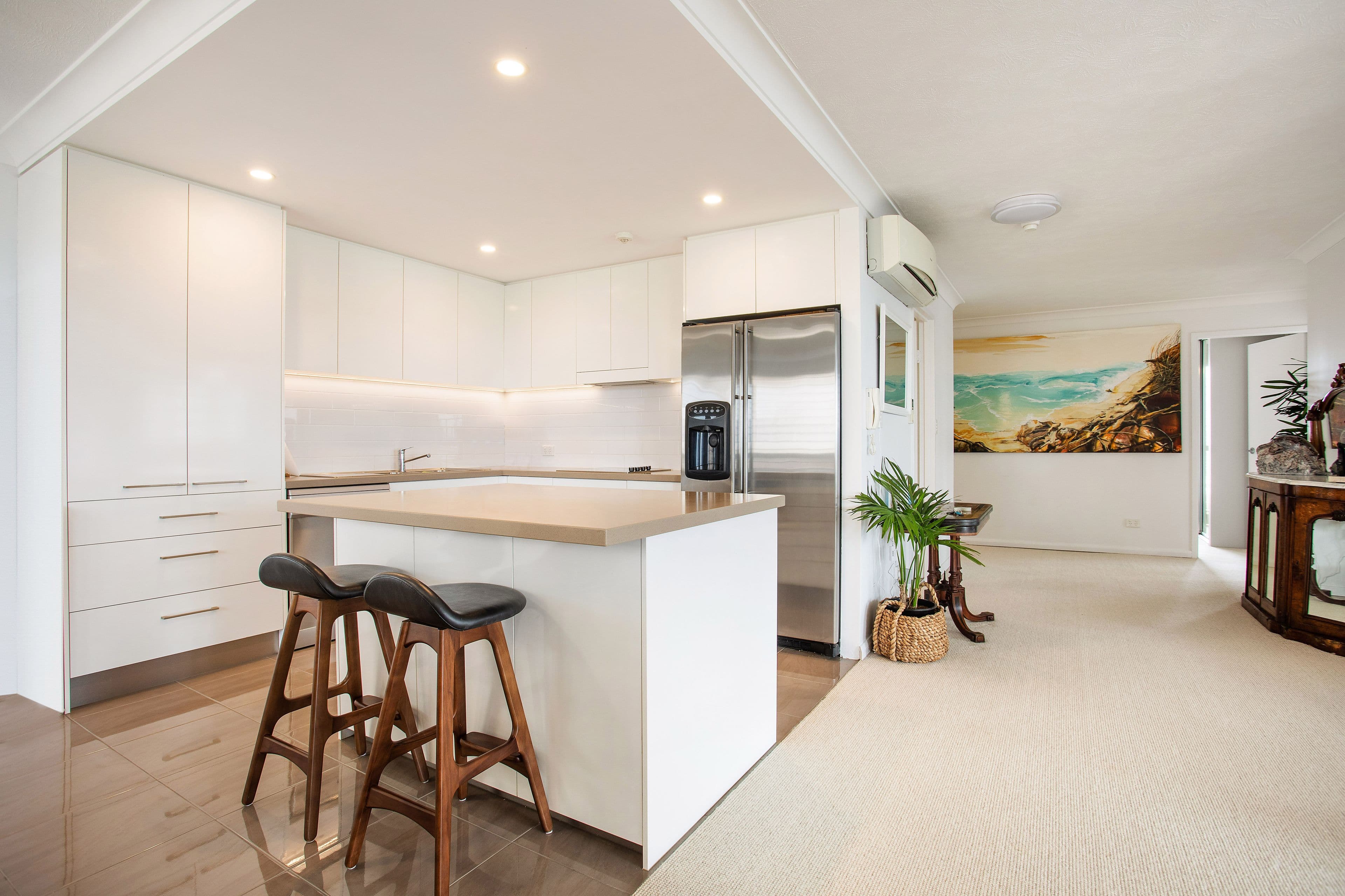 121 Surf Parade 'Capricornia', Broadbeach QLD 4218, Broadbeach - Thumbnail 3