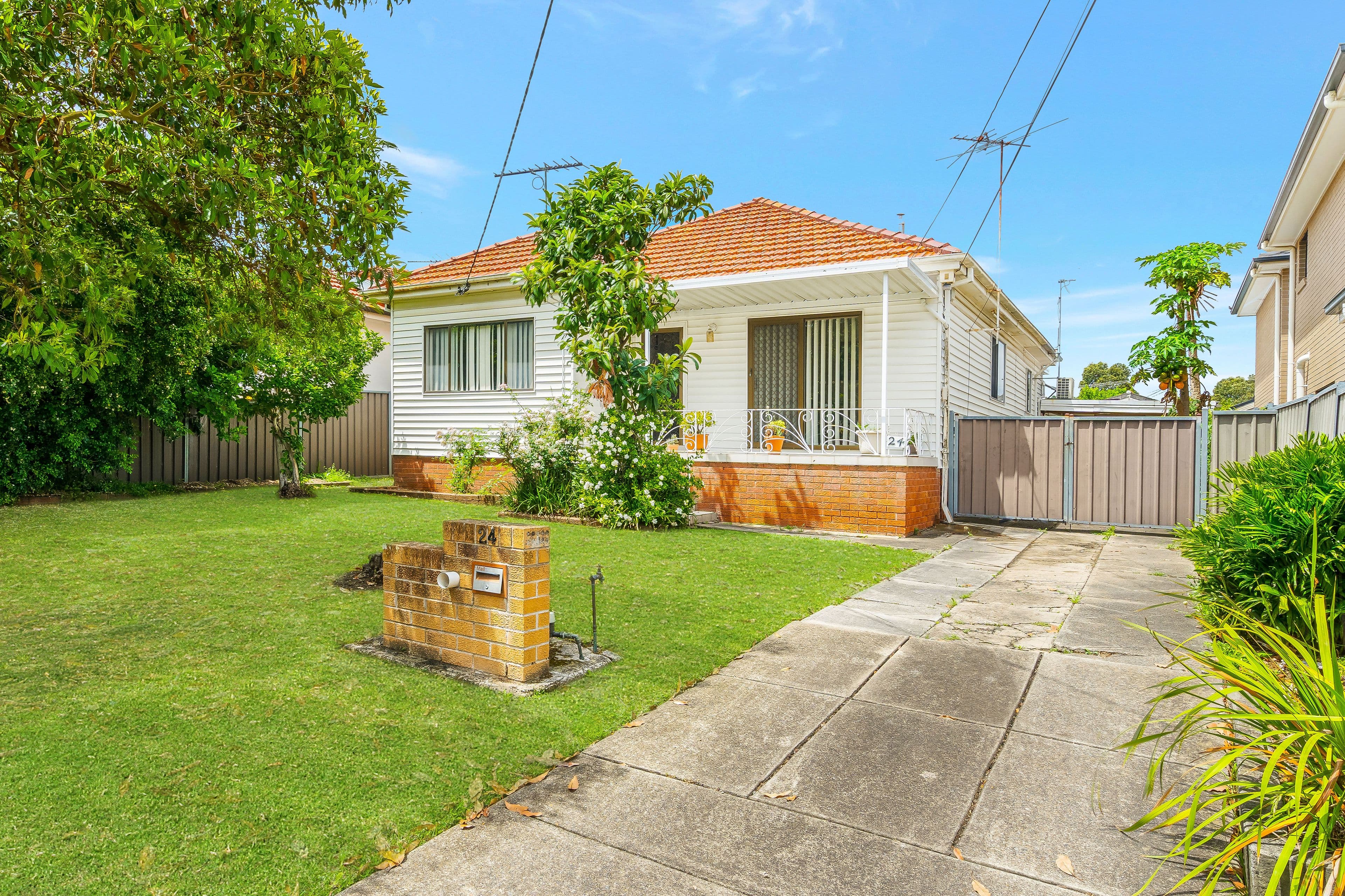 24 Alexander Street, Smithfield NSW 2164, Smithfield - Thumbnail 5