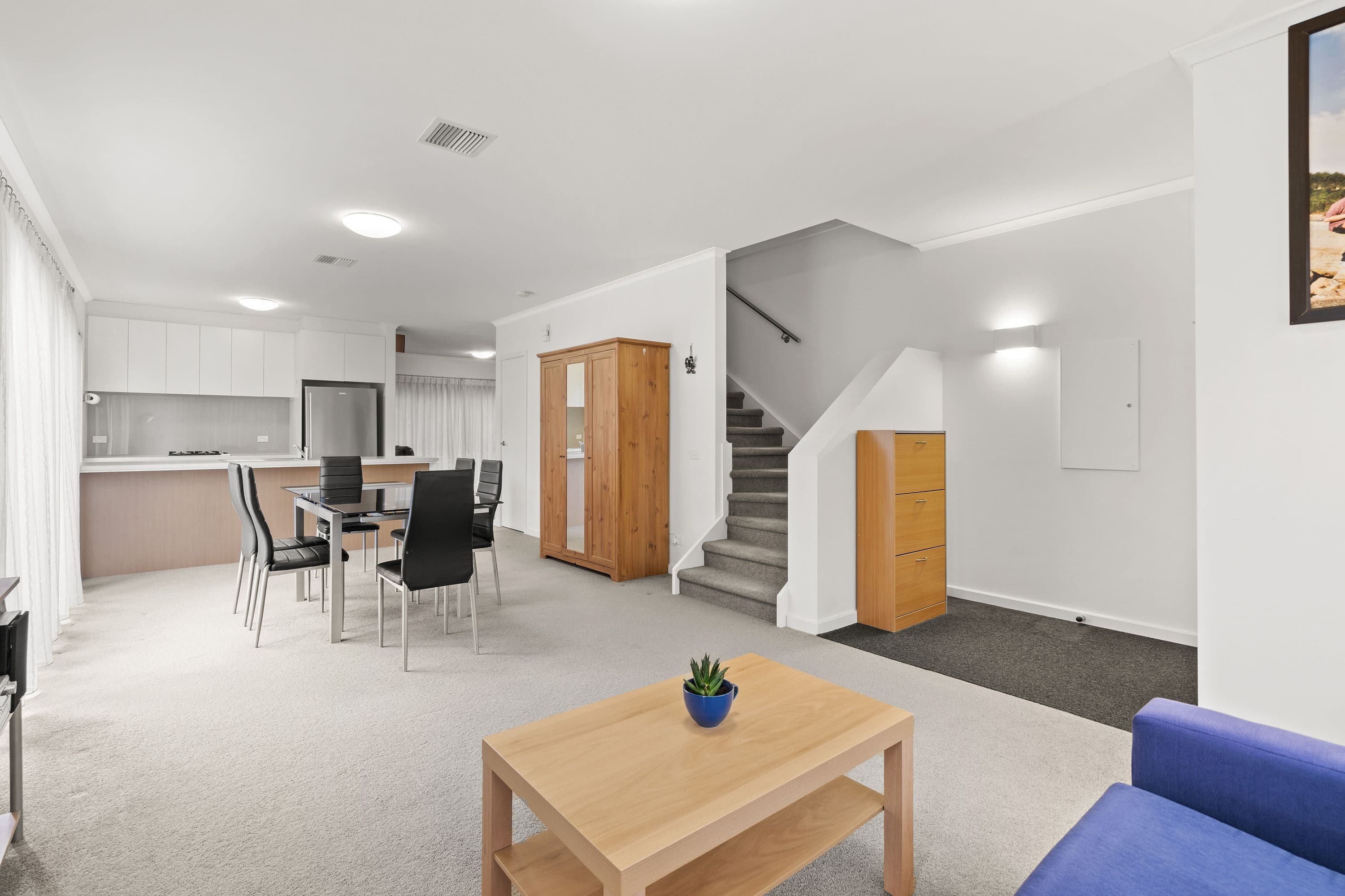 77 Bloom Avenue, Wantirna South VIC 3152, Wantirna South - Thumbnail 2