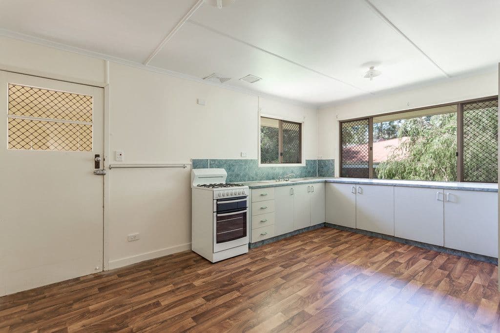 23 Rob Street, Newtown QLD 4350, Newtown - Thumbnail 2