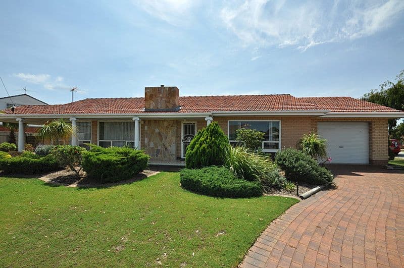 1 Oakley Street, SEMAPHORE PARK SA 5019, Semaphore Park - Image 1