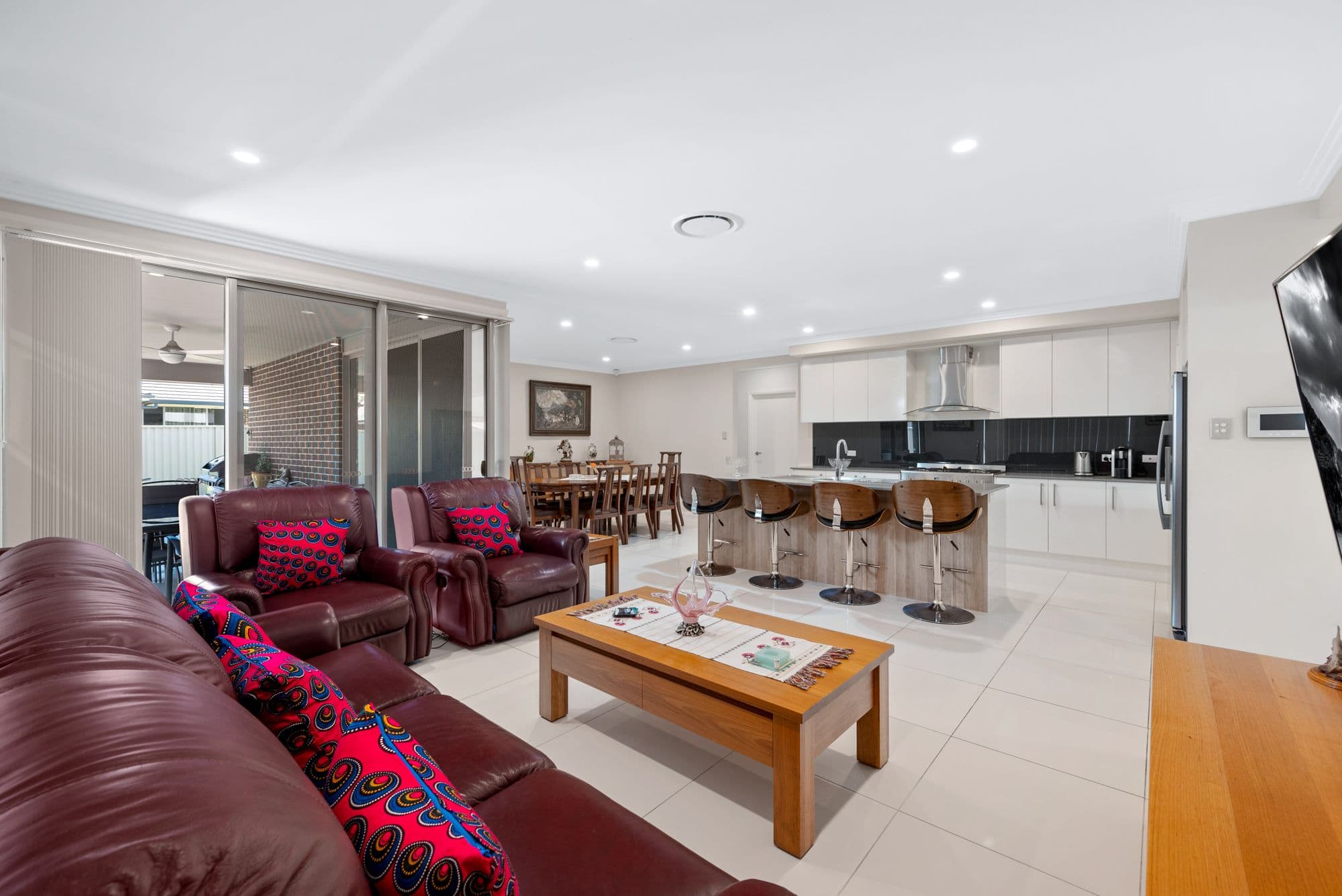 43 Easton Avenue, Spring Farm NSW 2570, Spring Farm - Thumbnail 4