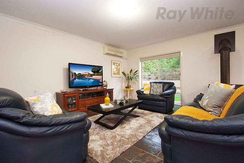 3 MEADOWBANK Avenue, Chirnside Park VIC 3116, Chirnside Park - Thumbnail 2