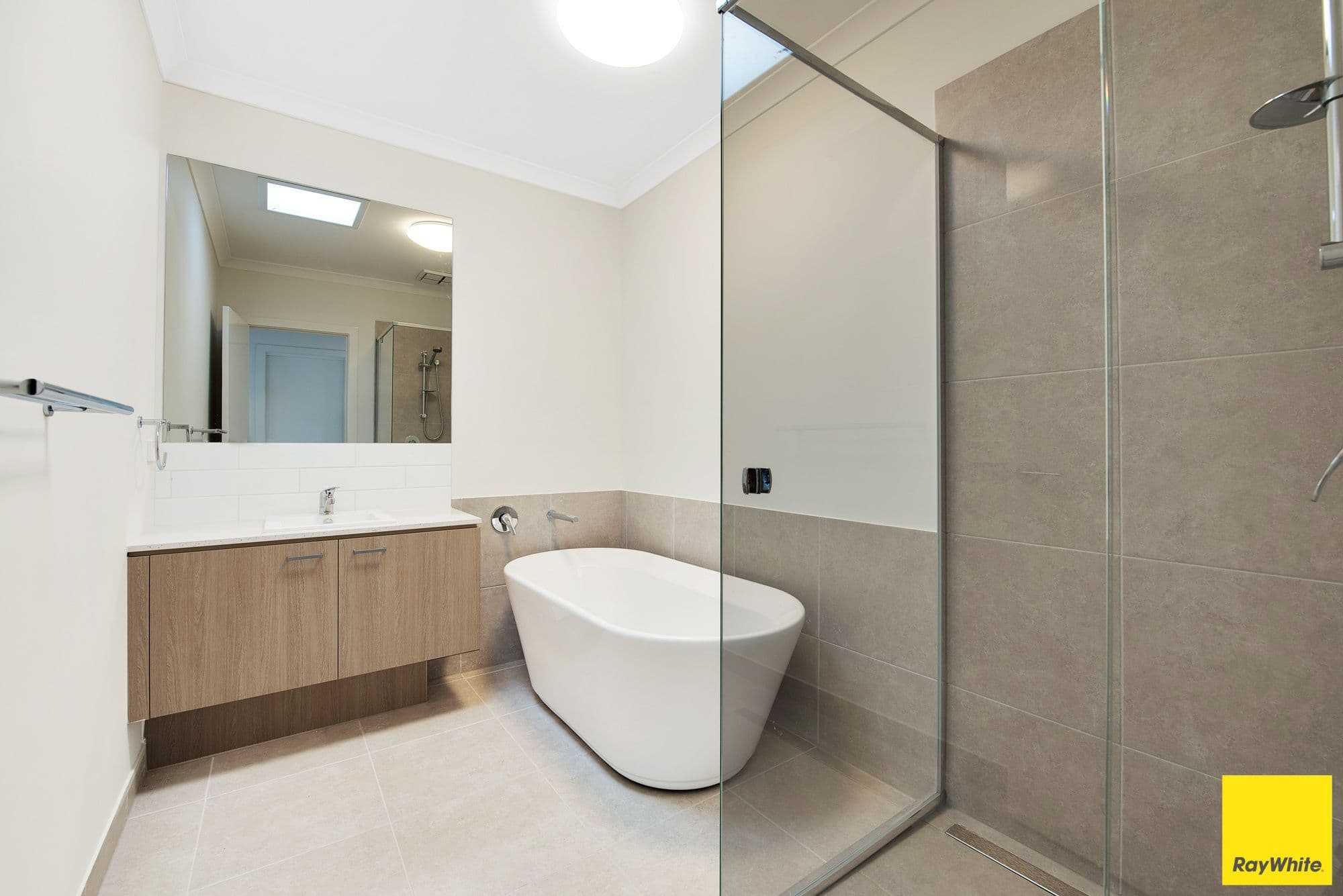 38 Elvire Road, Craigieburn VIC 3064, Craigieburn - Thumbnail 2